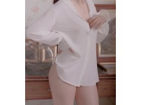 검증된 온라인슬롯, 슬롯먹튀업체 보증, 슬롯커뮤니티, 슬롯왕국- 하얀 피부에 하얀 와이셔츠  